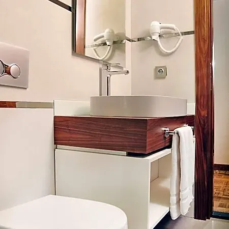 Hotel Avin 5*