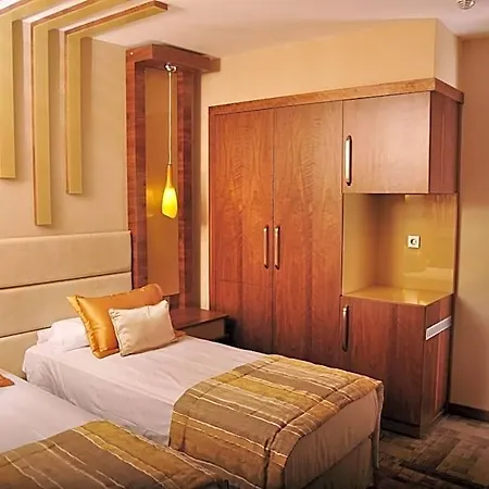 Hotel Avin 5*