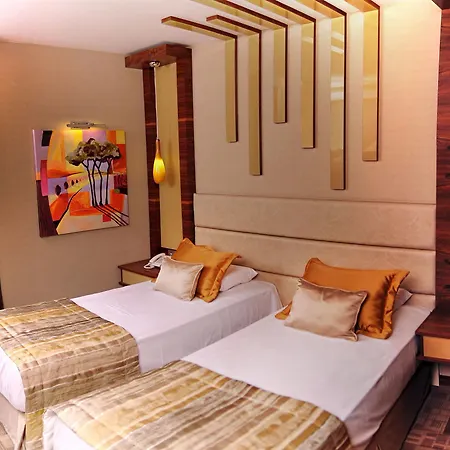 Hotel Avin